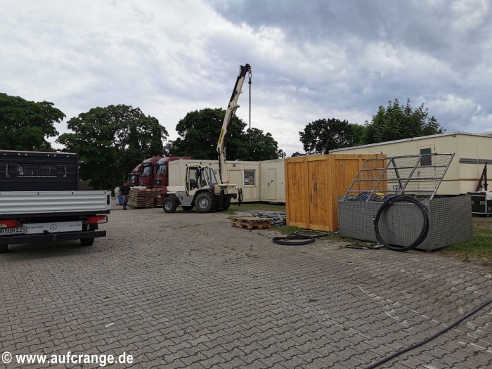 bilder aufbau cranger kirmes 05juni2025