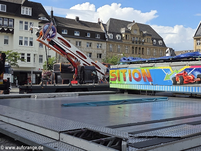 bilder aufbau castop herbstkirmes 2026