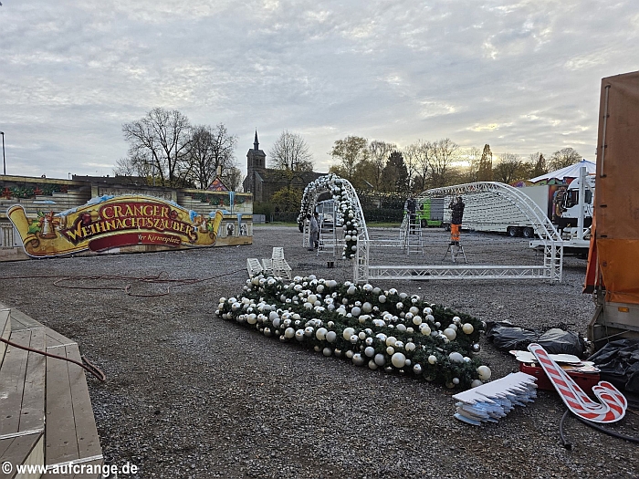 bilder aufbau cranger weihnachtszauber 03nov2025